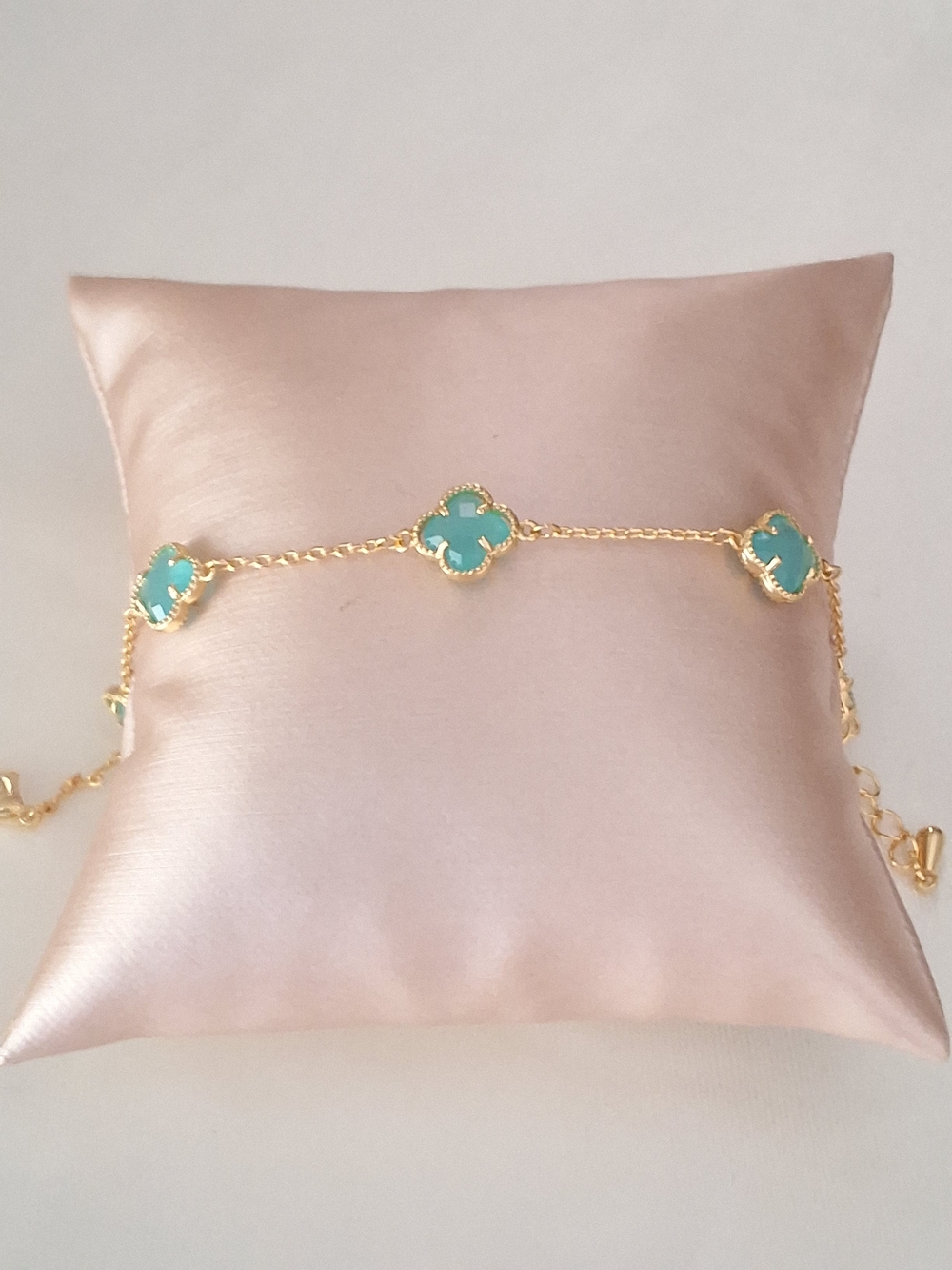 Gold-Plated Turquoise Clover Bracelet